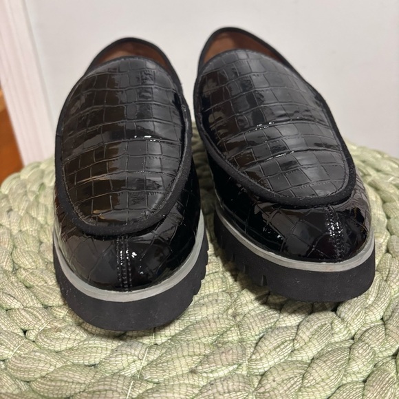 Donald Pliner Eclipse Crocco Croc Embossed Chunky Loafers - Picture 10 of 13